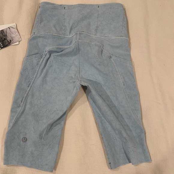 Lululemon Fast and Free HR SHORT 10” - Picture 2 of 3